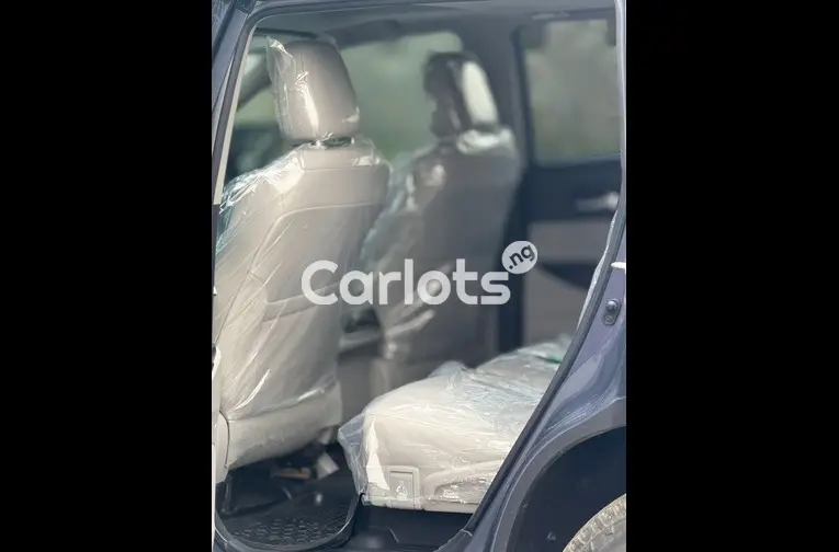 2019 TOYOTA HIGHLANDER XLE - 4/7