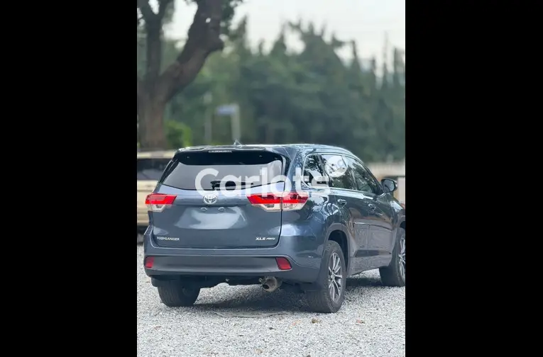 2019 TOYOTA HIGHLANDER XLE - 7/7