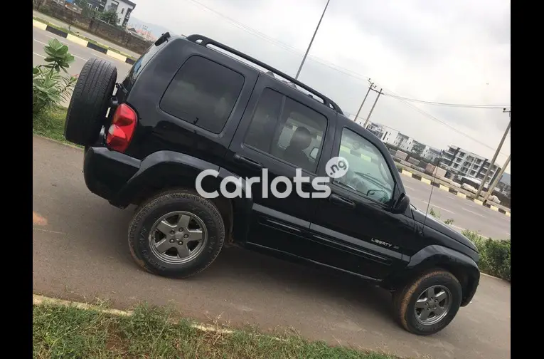 2004 JEEP LIBERTY 4X4 - 6/7