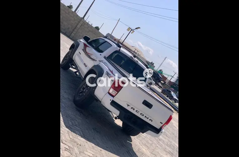 FOREIGN USED 2023 TOYOTA TACOMA TRD OFF-ROAD - 6/7