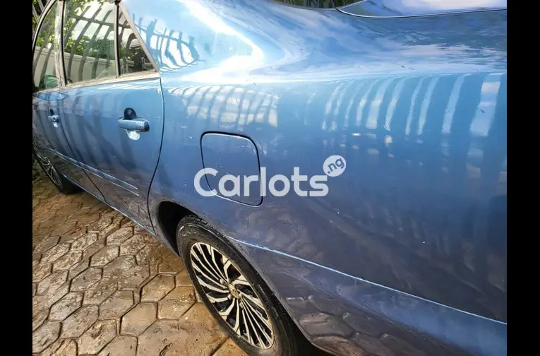 CLEAN REGISTERED 2004 TOYOTA CAMRY FULL OPTION - 5/7