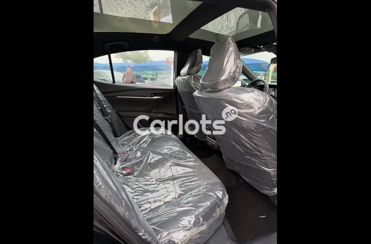 2025 TOYOTA COROLLA - 5/7