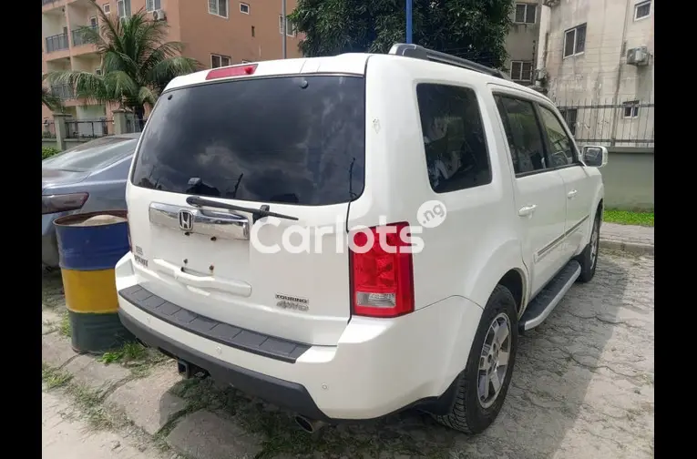 HONDA PILOT 2011 (FOREIGN USED)
