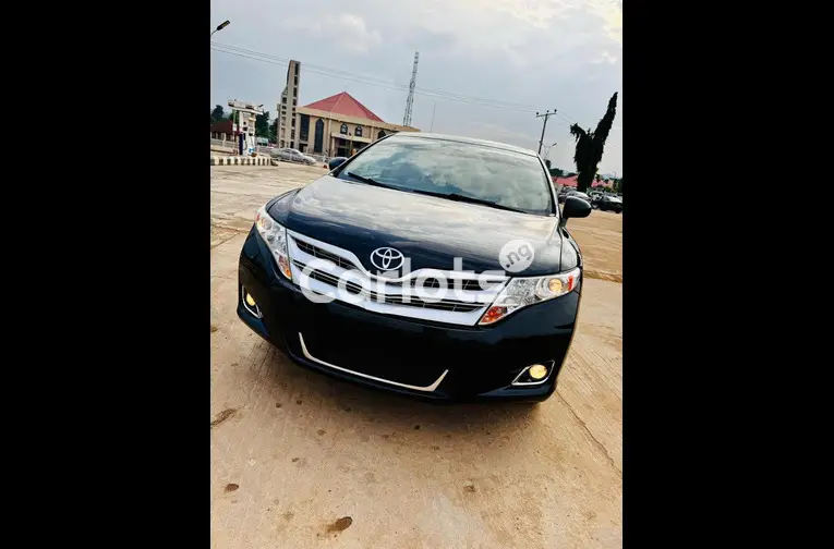 2012 TOYOTA VENZA FULL OPTION