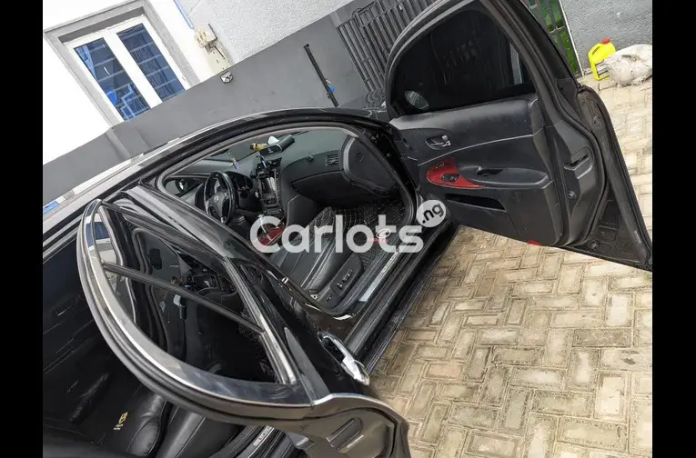 BRIEFLY USED 2009 LEXUS GS300 FULL OPTION - 2/5