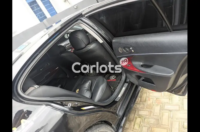 BRIEFLY USED 2009 LEXUS GS300 FULL OPTION - 3/5