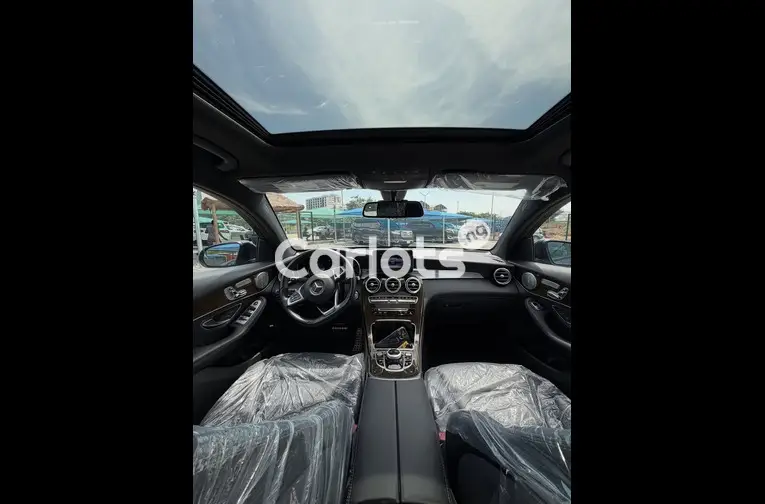 Foreign Used 2018 Mercedes Benz GLC 300 - 2/7