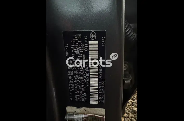 2009 Toyota Camry sport - 4/7