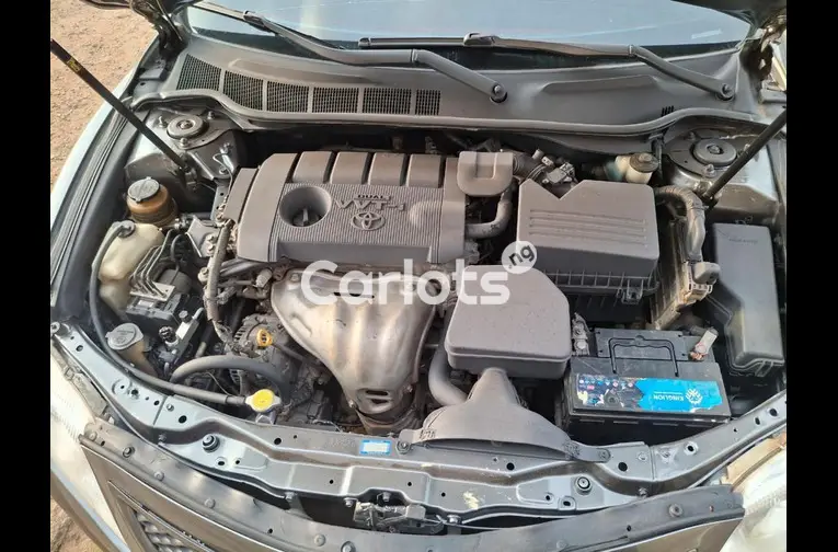 2010 TOYOTA CAMRY SE - 6/6