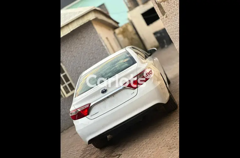 2015 KEYLESS TOYOTA CAMRY LE - 6/6