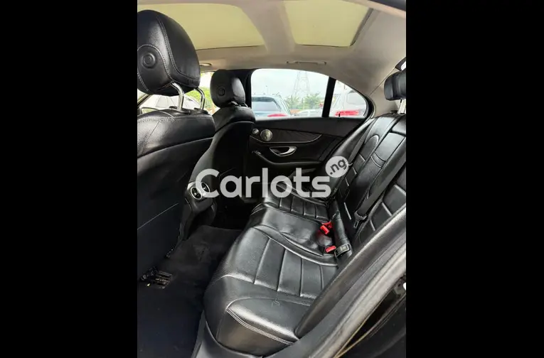 2015 MERCEDES BENZ C300 - 5/7