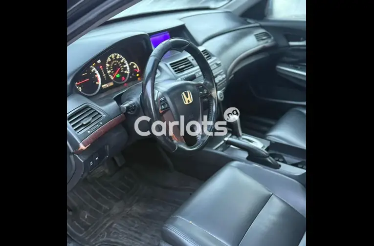 2009 HONDA ACCORD V6 - 4/7