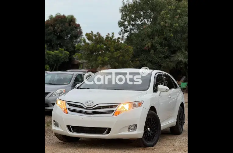 FOREIGN USED 2015 TOYOTA VENZA