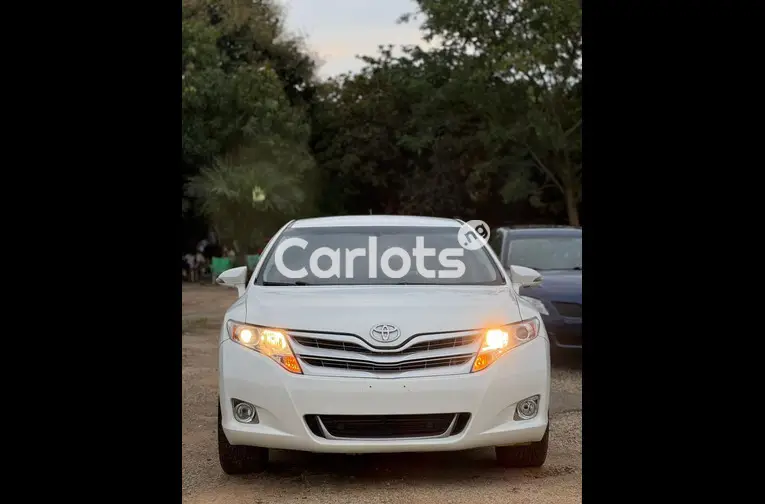 FOREIGN USED 2015 TOYOTA VENZA - 2/7