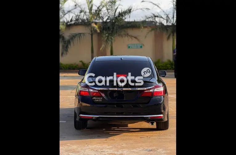 Honda accord 2014 - 6/7