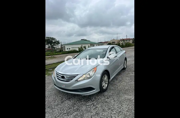 FOREIGN USED 2014 HYUNDAI SONATA