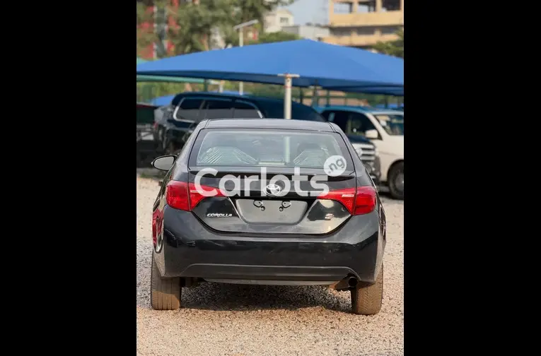 2018 TOYOTA COROLLA - 5/6