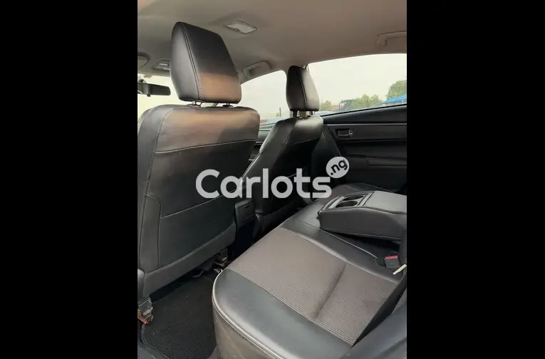 2016 TOYOTA COROLLA S - 3/6