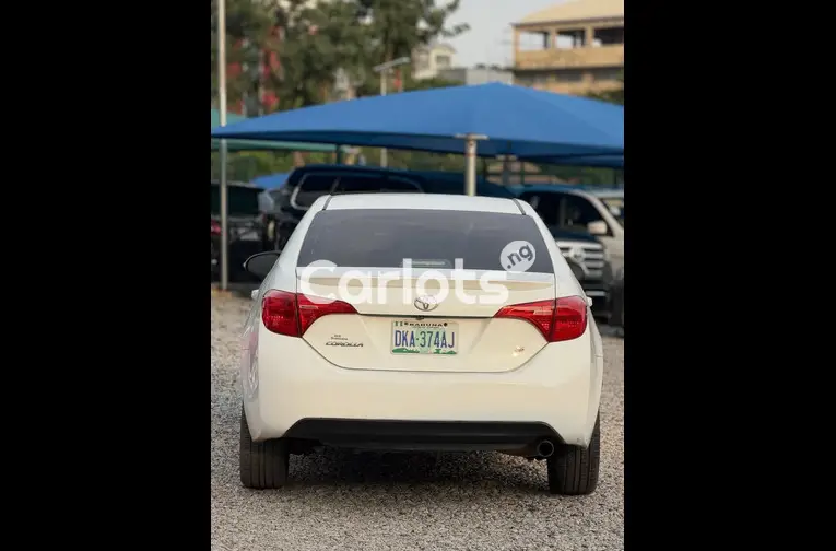 2016 TOYOTA COROLLA S - 6/6