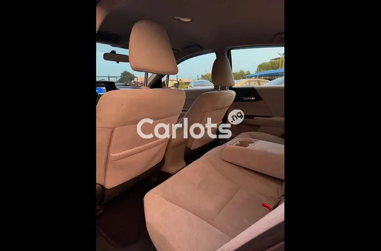 HONDA ACCORD 2014 - 5/7