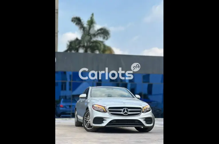 2017 Mercedes-Benz E300 - 1/7