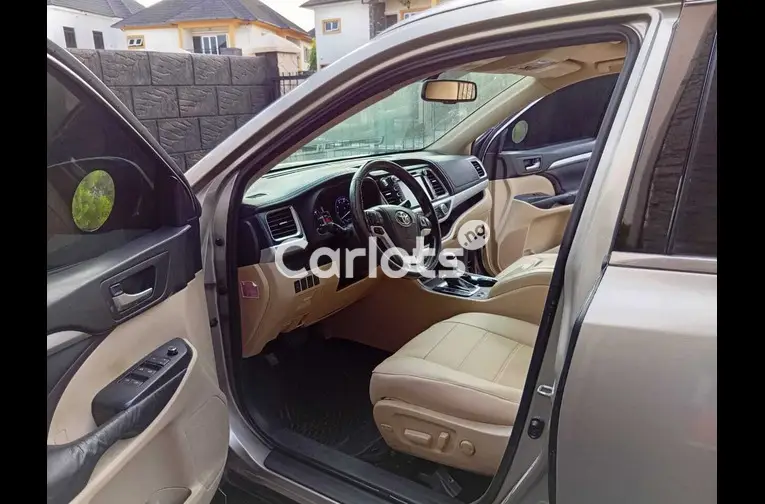 2015 Toyota Highlander - 3/4