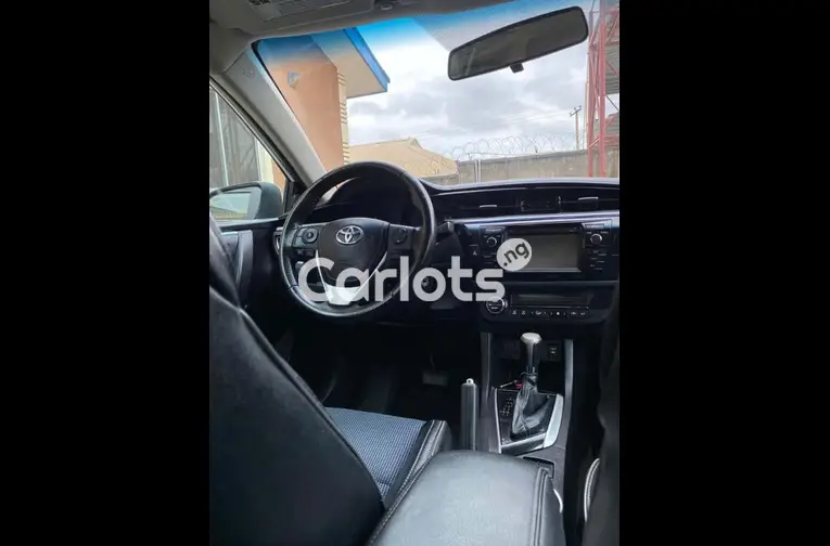 FOREIGN USED 2014 TOYOTA COROLLA S - 4/7