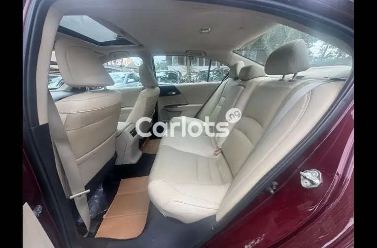 HONDA ACCORD 2016 - 5/7