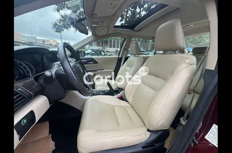 HONDA ACCORD 2016 - 6/7