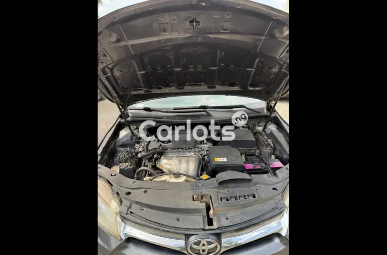 TOYOTA CAMRY 2017 - 6/7