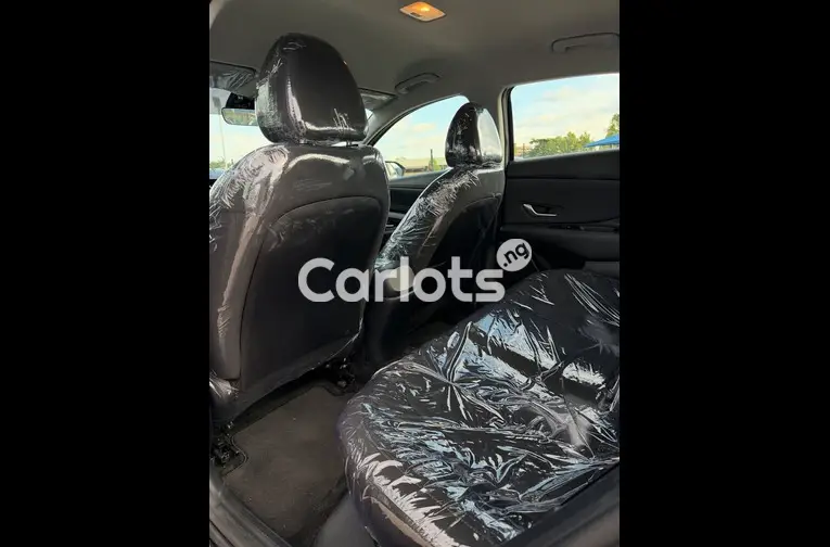 Foreign Used 2020 Hyundai Elantra - 3/6