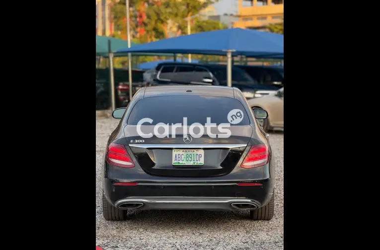 Extremely Clean  Mercedes Benz E300 2016 - 6/6