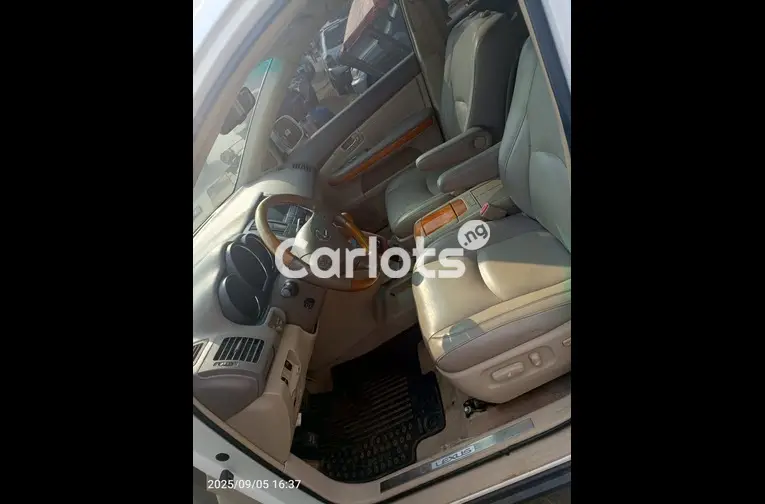 FOREIGN USED 2007 LEXUS RX350 FULL OPTION - 2/6