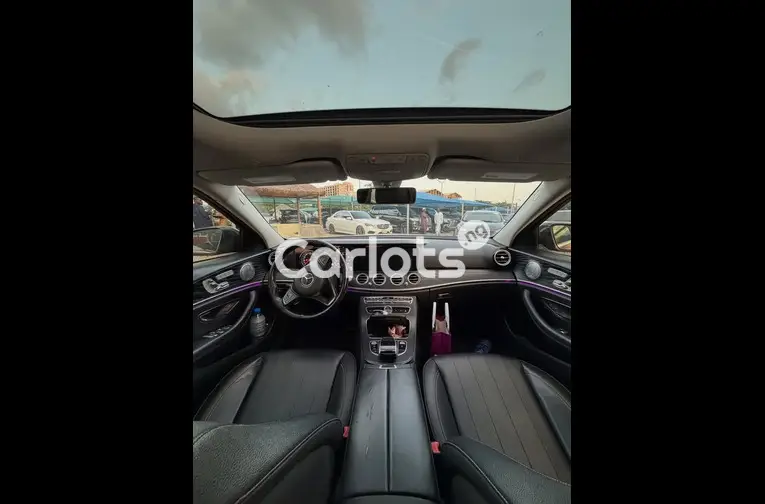 Extremely Clean Mercedes Benz E300 2017 - 2/6