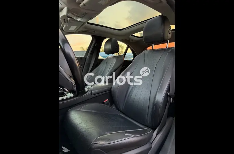 Extremely Clean Mercedes Benz E300 2017 - 3/6