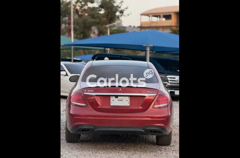 Extremely Clean Mercedes Benz E300 2017 - 6/6