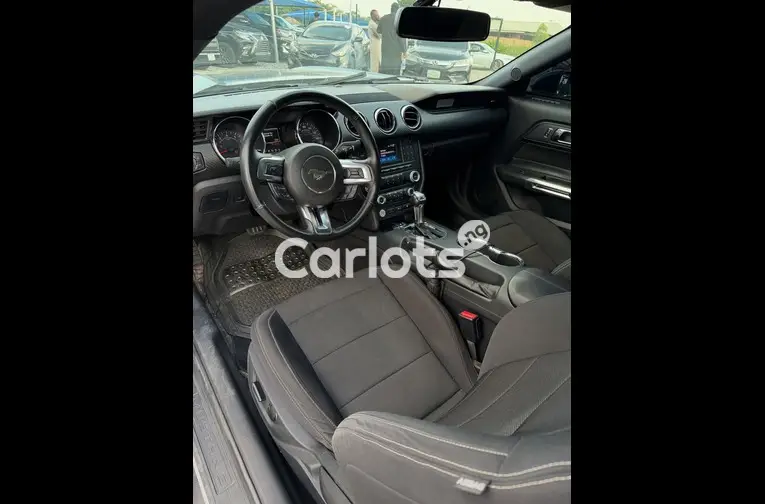 Foreign Used 2016 Ford Mustang - 4/5