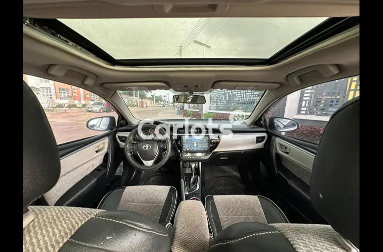 2018 UPGRADED TOYOTA COROLLA SE - 3/7