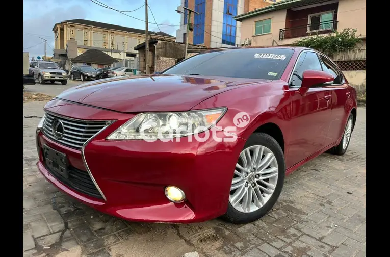 2013 Lexus ES350 - 2/7