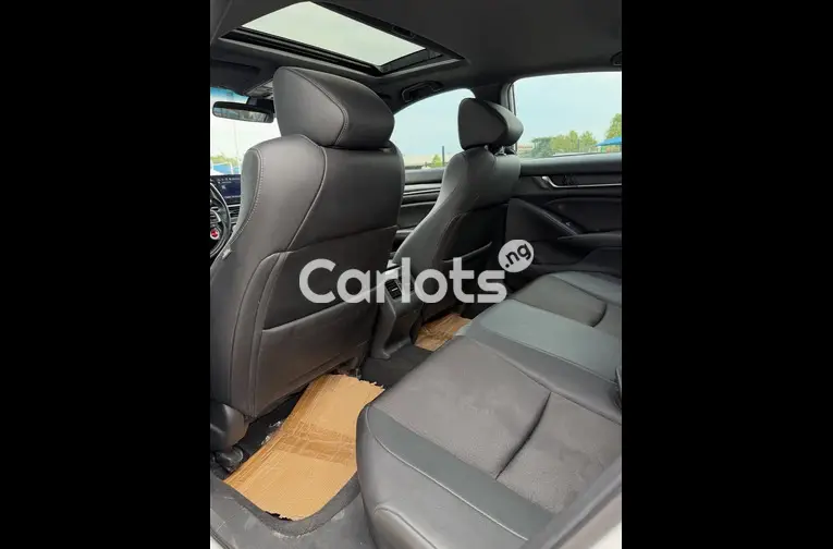 2020 HONDA ACCORD GEARLESS - 4/6