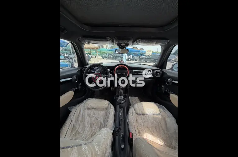 2016 MINI COOPER - 2/7