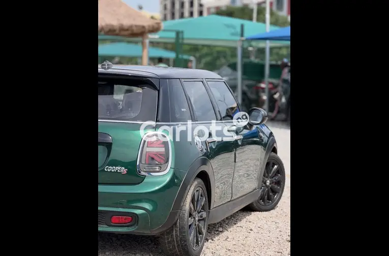 2016 MINI COOPER - 6/7