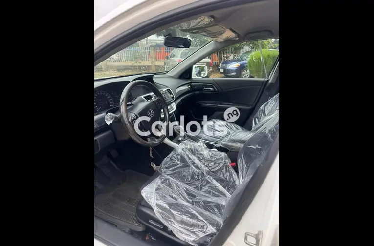 FOREIGN USED 2014 HONDA ACCORD SPORT - 3/7