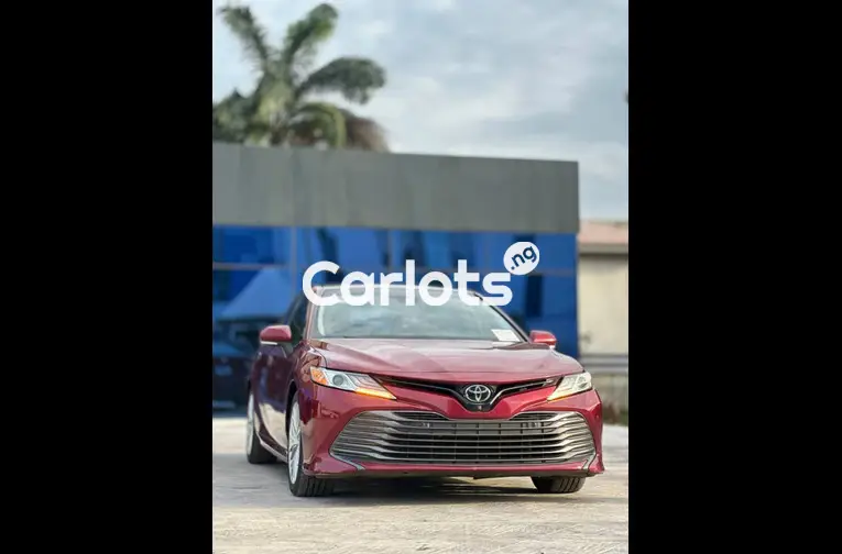 used Toyota Camry XLE 2018