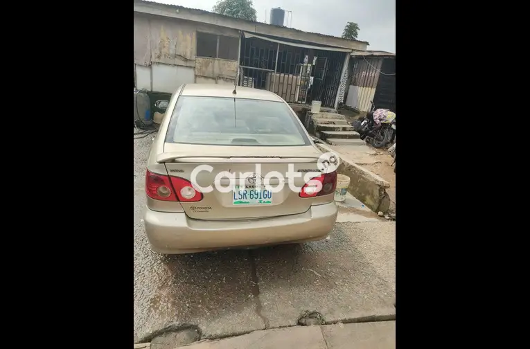 Clean used 2006 Toyota Corolla - 2/7