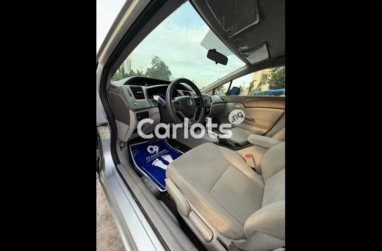 Foreign used 2013 Honda Civic LX - 3/7