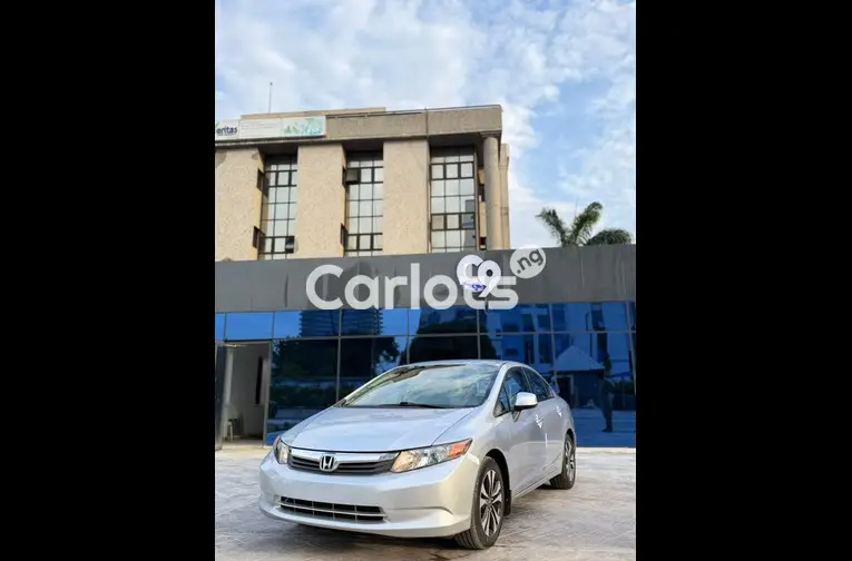 Foreign used 2013 Honda Civic LX - 5/7