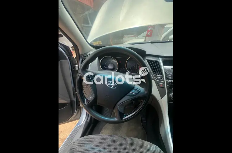 HYUNDAI SONATA 2014 - 3/6