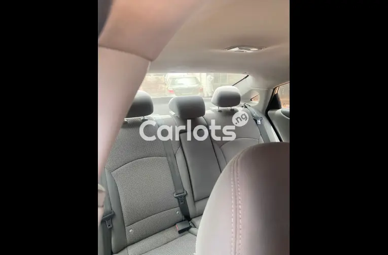 HYUNDAI SONATA 2014 - 4/6