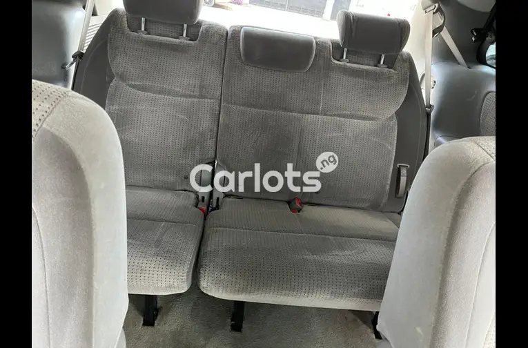 TOKS STANDARD 2008 TOYOTA SIENNA LE V6 - 4/7